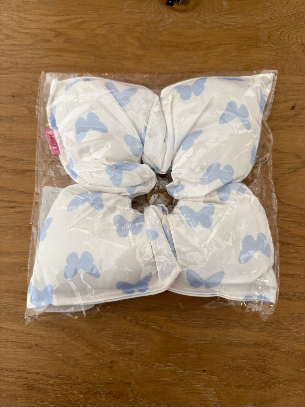 NWT Ubras Blue Butterfly Oversized Scrunchie Hair Tied